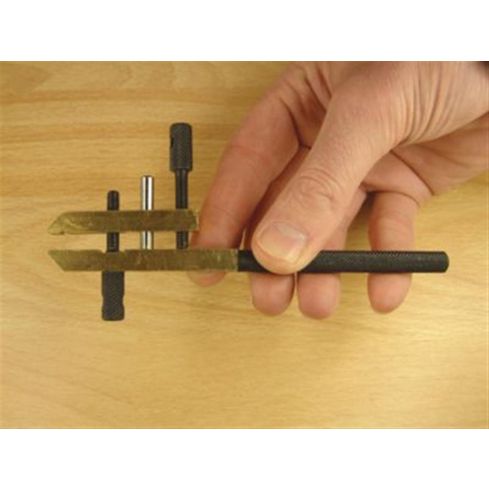 2110000091828_9439_1_handschraubstock_klein_parallel_________29079534_76d44917.jpg